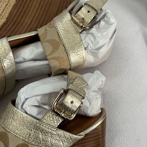 COACH SHOES MALLORY SIGNATURE WEDGES SANDAL PLATFORM GOLD METALLIC KHAKI 8.5. - Picture 6 of 9